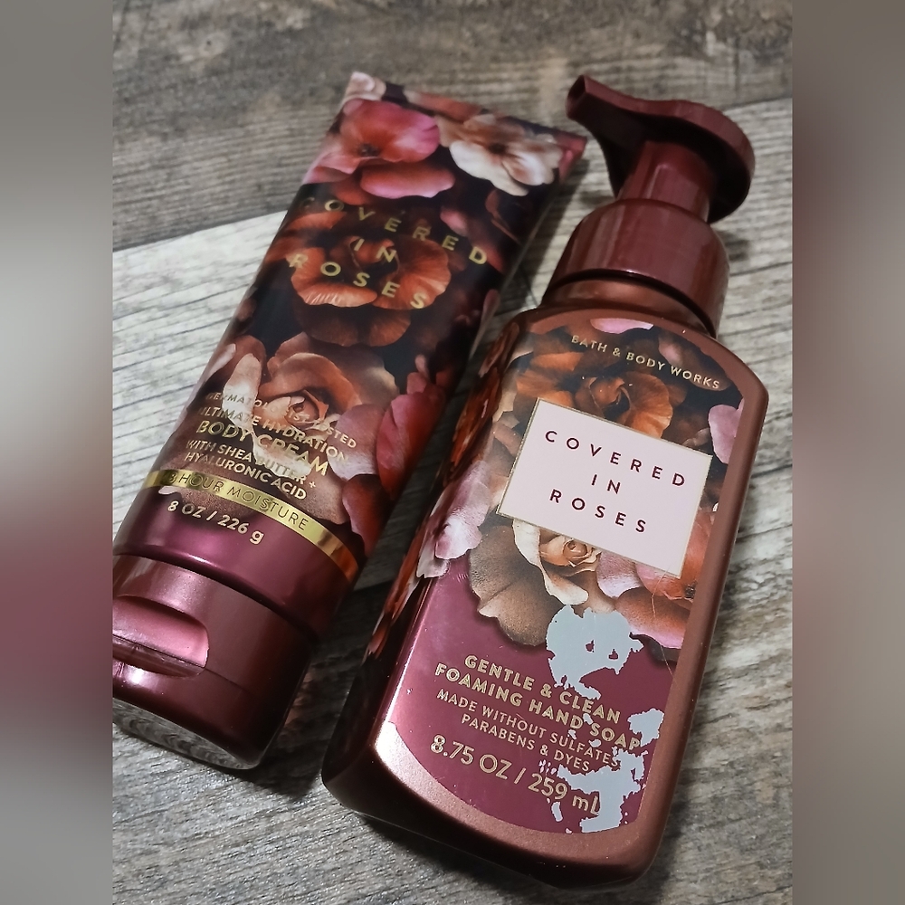 Bath & Body Works Covered In Roses Set - Picture 2 of 4
